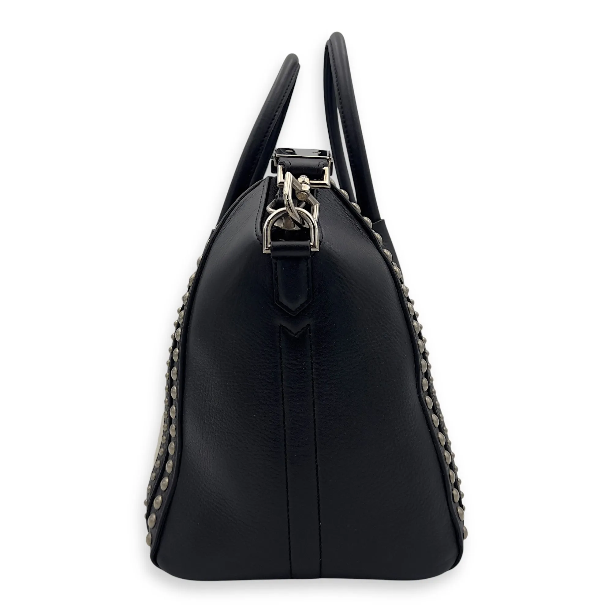 Antigona Top Handle Bag White in Calfskin, Silver hardware