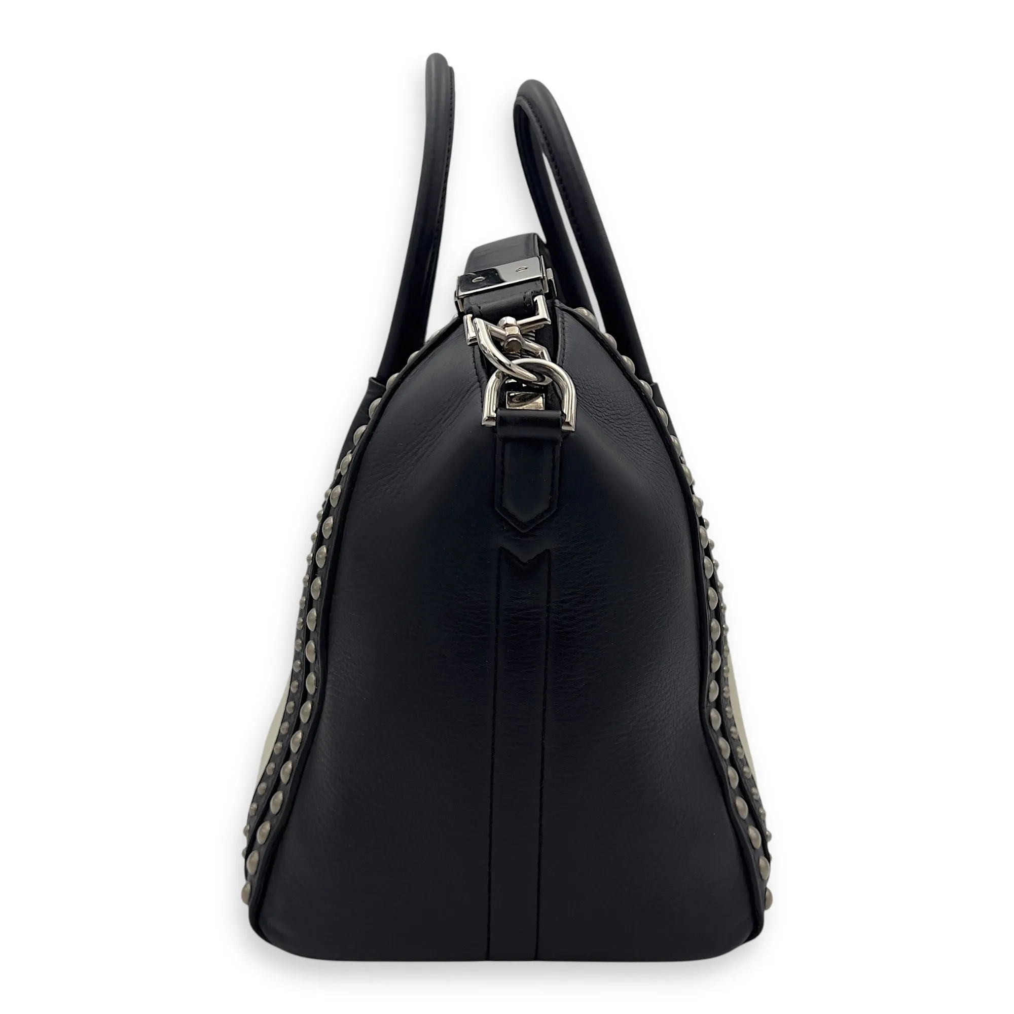 Antigona Top Handle Bag White in Calfskin, Silver hardware