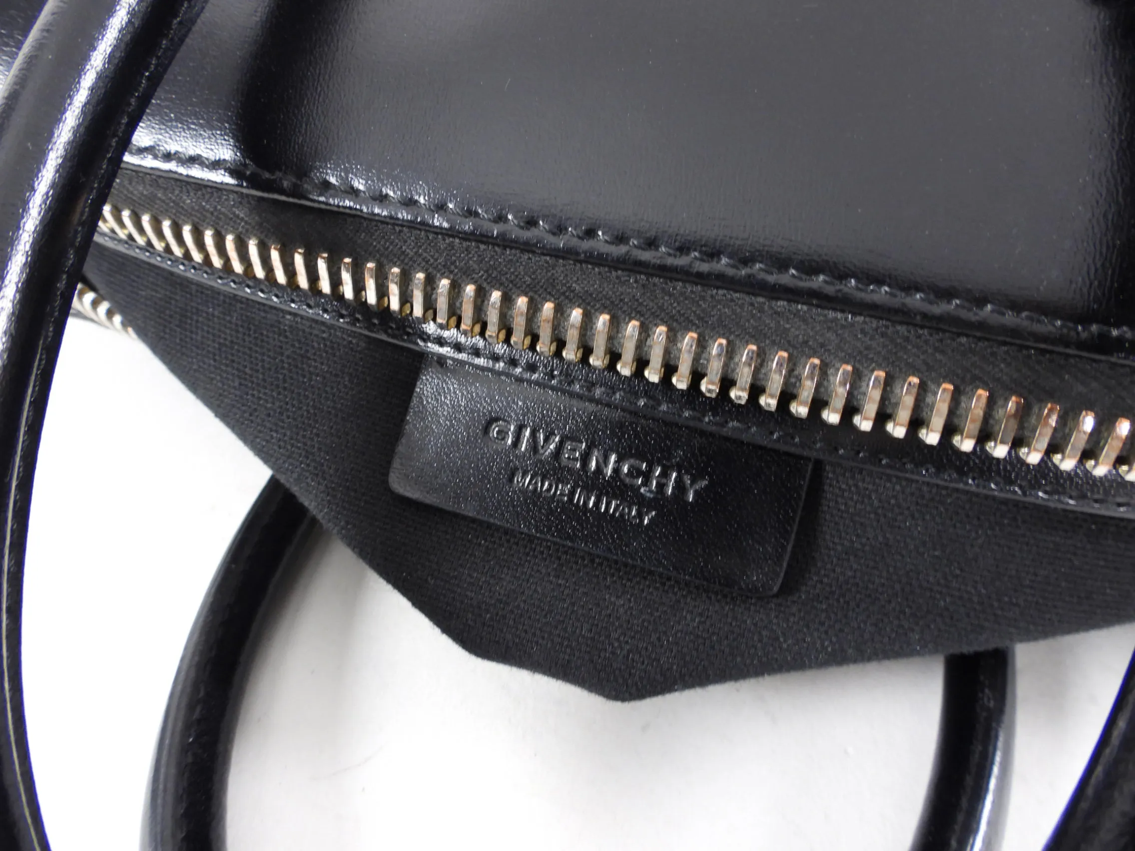 Givenchy Black Antigona Medium Smooth Leather Bag