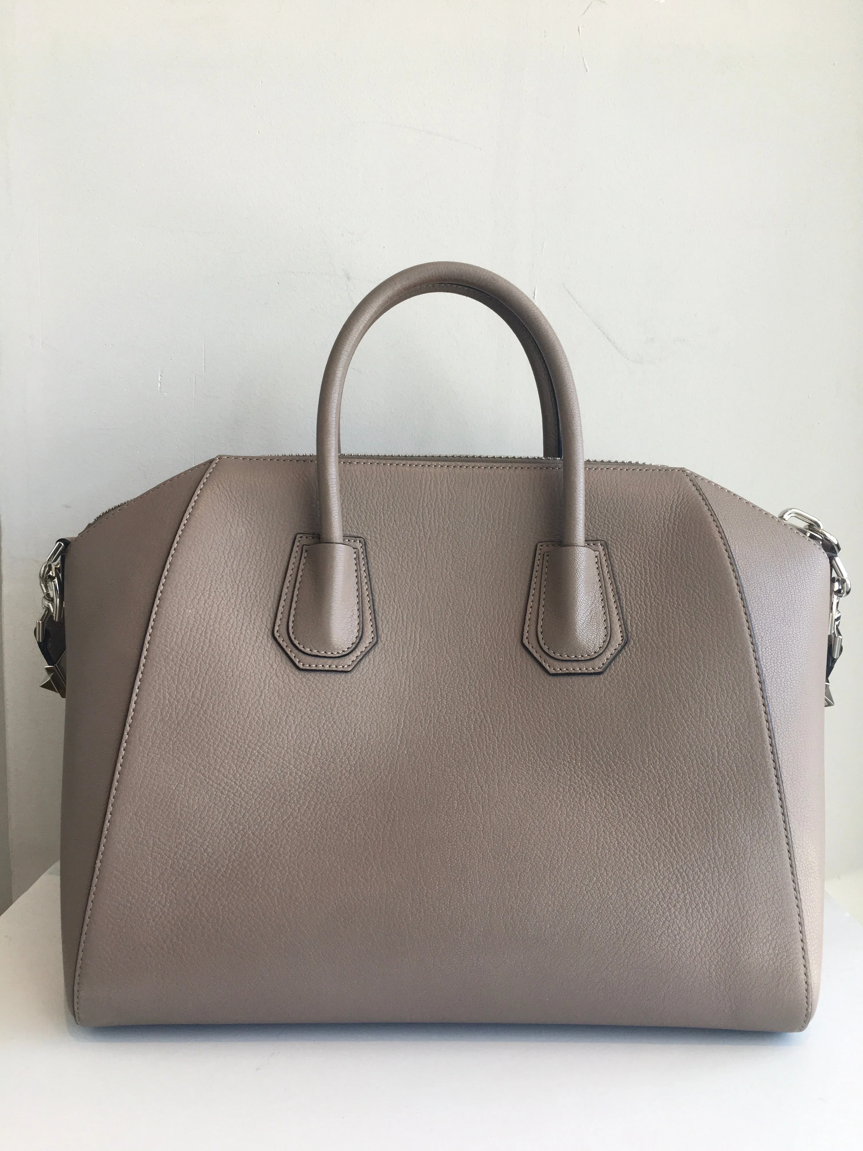 Givenchy Small Antigona Bag